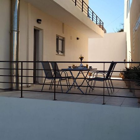 Apartment Next To The Beach คาโตดารัตโซ ภายนอก รูปภาพ