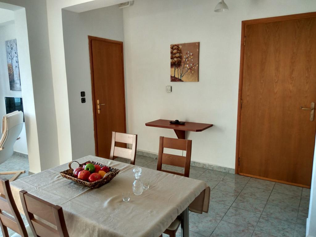 Apartment Next To The Beach คาโตดารัตโซ ภายนอก รูปภาพ