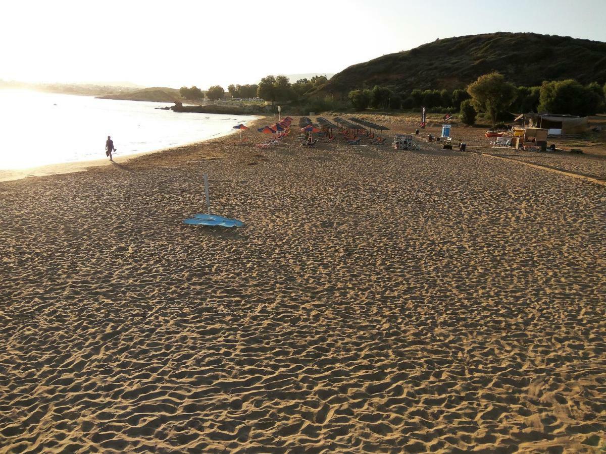 Apartment Next To The Beach คาโตดารัตโซ ภายนอก รูปภาพ